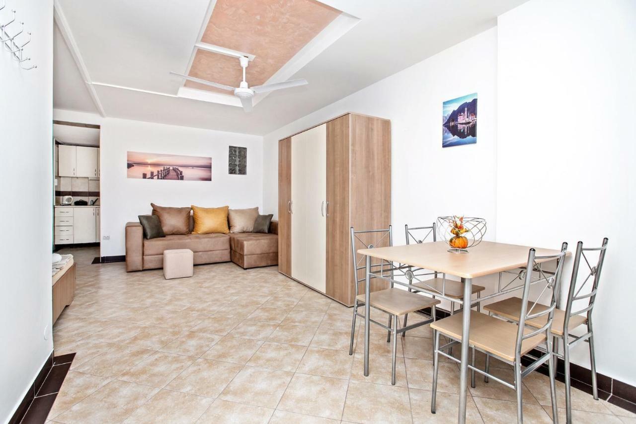 קוטור Apartments Villa Popovic מראה חיצוני תמונה